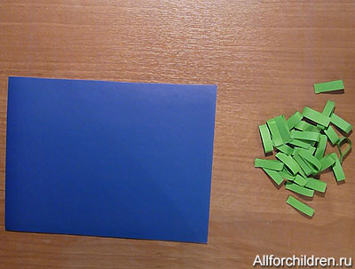 Картонний аркуш для листівки з паперових петельок
