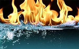 Вода гасить вогонь
